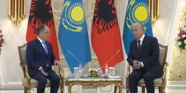 Президент Албании впервые посетил Казахстан