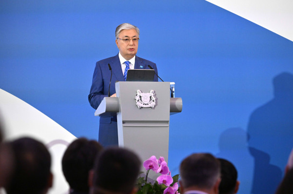 Мемлекет басшысы Сингапурда дәріс оқыды