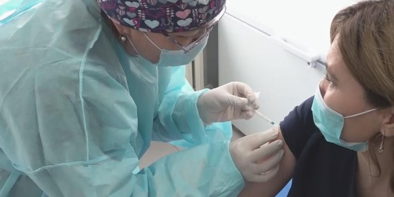 2000 доз вакцины «Спутник V» доставили в Атыраускую область