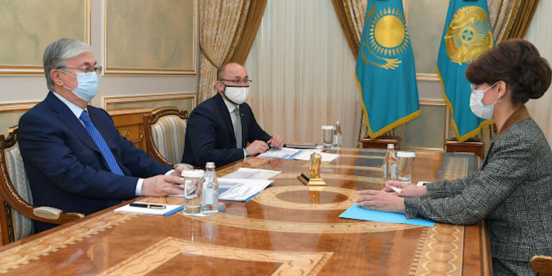 К. Токаев встретился с министром информации и общественного развития