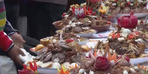 320 килограммов плова приготовили на фестивале в Шымкенте