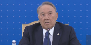 Н. Назарбаев передал пост председателя партии Nur Otan К. Токаеву