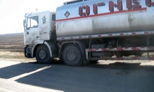 Алтайские таможенники задержали крупную партию контрабанды ГСМ из РК