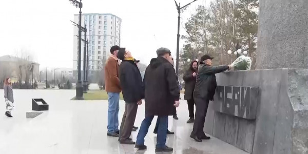 Жигули Дайрабаев провел встречи с жителями Семея