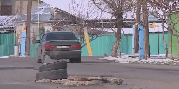 Сапасыз жол тараздықтарды титықтатты