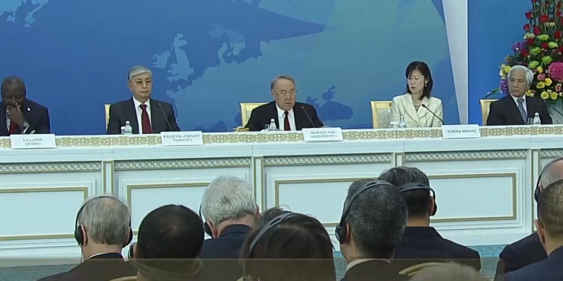 Казахстан предложил провести саммит по вопросу сокращения ядерных арсеналов