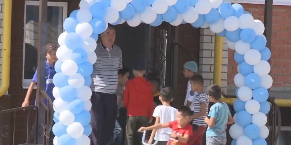 Ақтөбелік 14 отбасы қоныс тойын тойлады