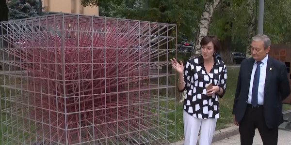 Парк скульптур в Алматы пополнился новым арт-объектом