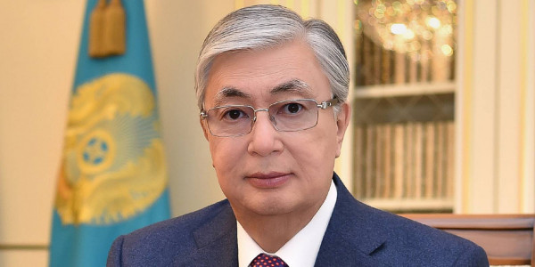 Глава государства провел консультации с руководителями правоохранительных органов