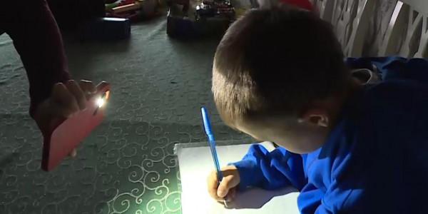 Қарағандыдағы &laquo;Күнгей-3&raquo; тұрғындары жеті жылдан бері жарықсыз отыр