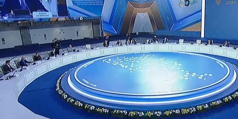 В столице прошёл первый день VI заседания Astana Club