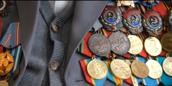 Алматылық ардагерлерді қала әкімі Ерболат Досаев жеке құттықтады