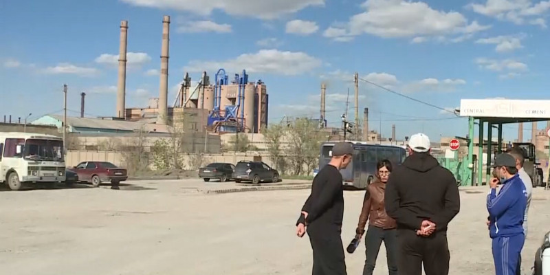 Скандал назревает на цементном заводе в Карагандинской области