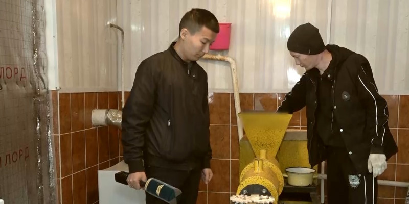 Житель Казталовского района ЗКО наладил производство хозяйственного мыла