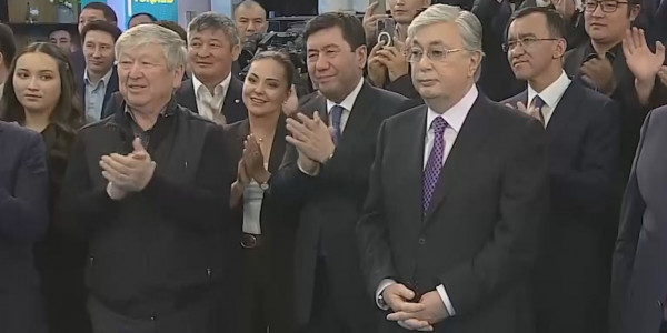 Қасым-Жомарт Тоқаев Республикалық қоғамдық штабқа барды