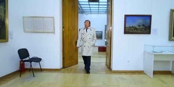 Ақын, қоғам қайраткері Олжас Сүлейменов 85 жасқа толды