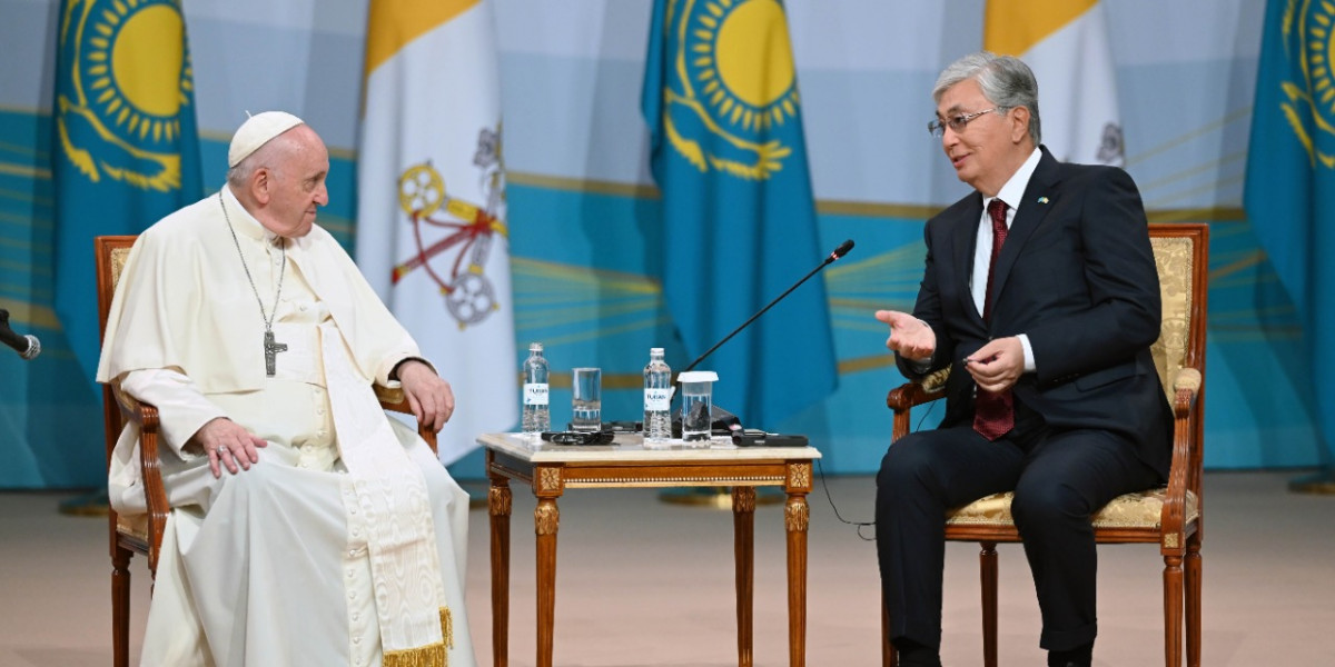 К. Токаев и Папа Римский провели встречу с представителями дипломатического корпуса