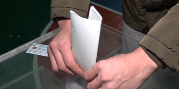 Маңғыстау өңірінде жүзге және 104 жасқа келген қос қария өз таңдауларын жасады