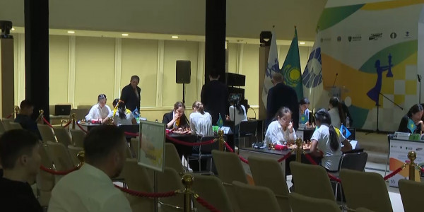 Перемирие королев. Бибисара Асаубаева и Жансая Абдумалик наладили отношения