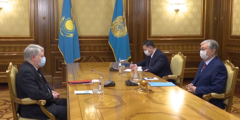 К.Токаев обсудил с послом России перспективы казахстанско-российских отношений