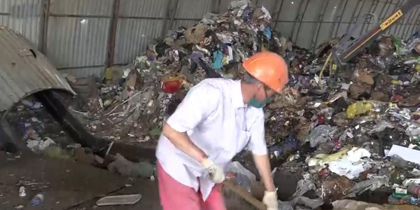 Оралдықтар картон сақтайтын жер таппай жатыр