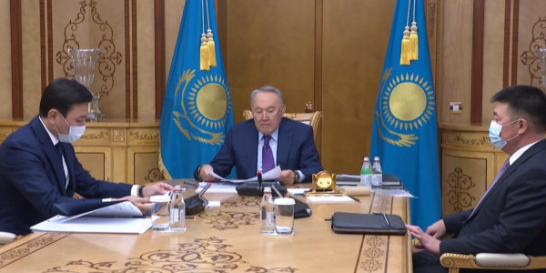Нұрсұлтан Назарбаев бас қаланың әкімі Алтай Көлгіновпен бірқатар мәселені талқылады