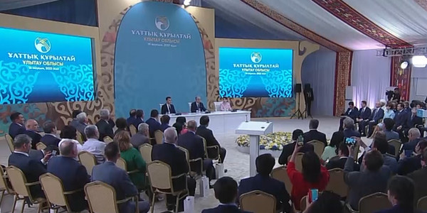 Ерлан Карин назвал основные изменения в стране за год реализации послания президента