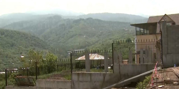 Жители опасаются за свою жизнь в Медеуском районе Алматы