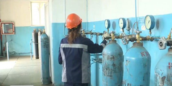 Кислород для ковидных госпиталей: помощь карагандинских промышленников