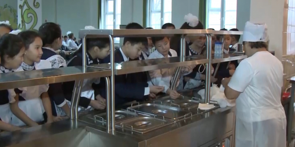 В школьных столовых Актюбинской области нарушались санитарные нормы
