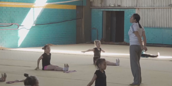 Жас ұрпақтың салауатты өмір салтын ұстануы үшін қаншалықты жағдай жасалған?