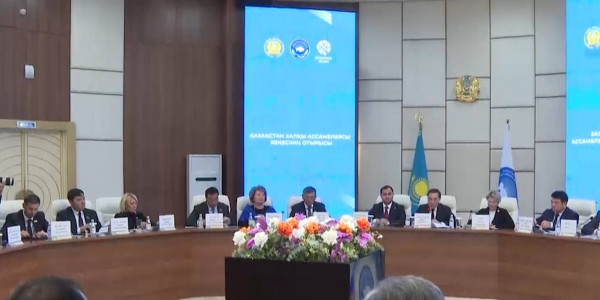 В университетах Казахстана всех педагогов обучат инклюзии