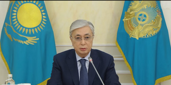 Касым-Жомарт Токаев принял отставку Правительства