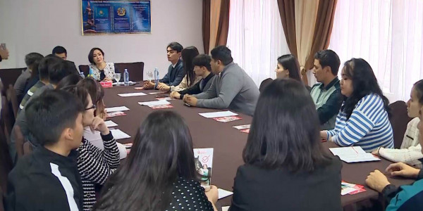 Қарақат Әбден Сыр өңірі жұртшылығымен кездесті