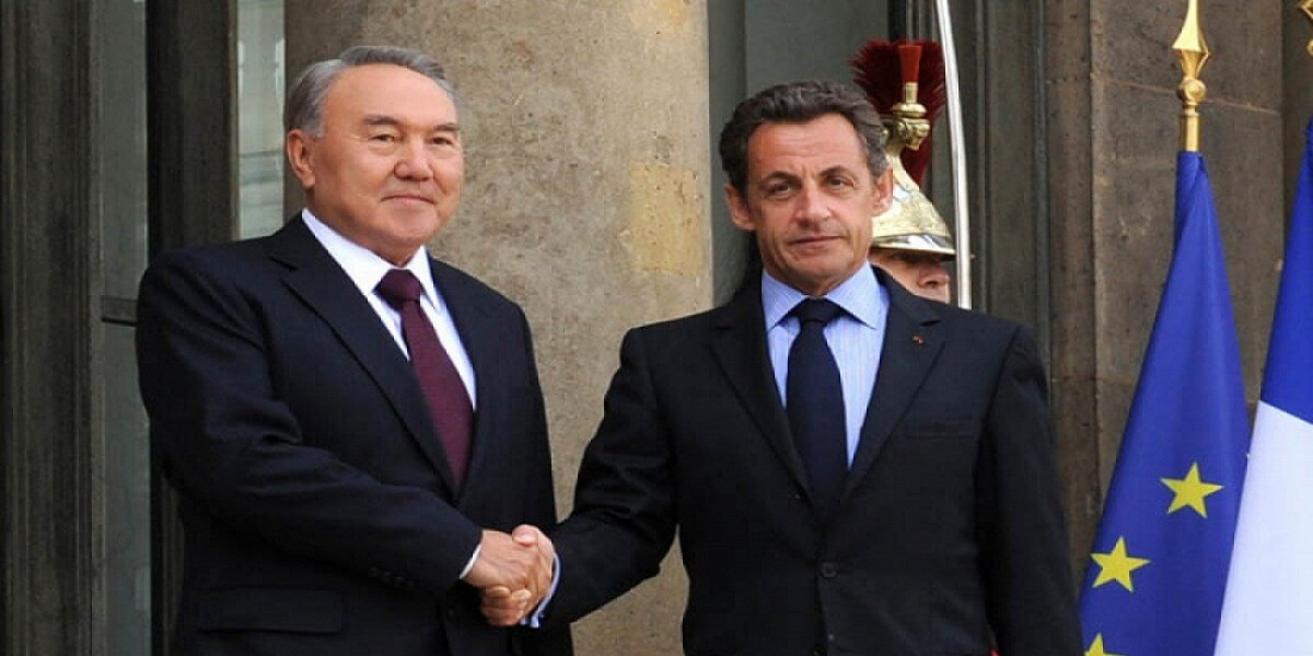 Николя Саркози поздравил Елбасы с юбилеем