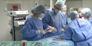 Уникальную операцию ребенку с гепатобластомой провели хирурги в Алматы