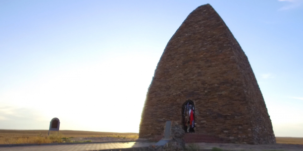 &laquo;Символы нашей родины&raquo;. Восточно-Казахстанская область, мавзолей Козы-Корпеш и Баян Сулу, пещера Коныр Аулие