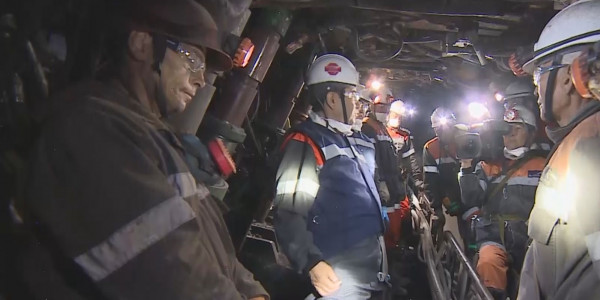 Мәжіліс Төрағасы Ерлан Қошанов қарағандылық кеншілермен кездесті