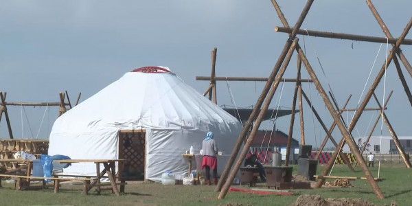 Шымкенттіктер наурыз тойын тойлау үшін арнайы этноауыл салып жатыр