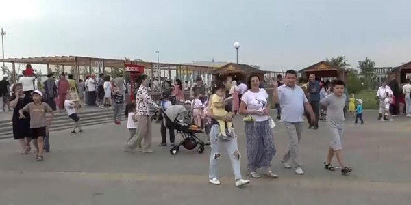 Жители Уральска жалуются на нелегальные аттракционы