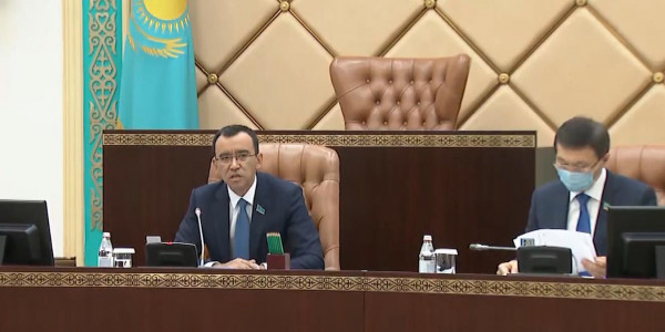 Жұмыс берушілер қызметкерлерді заңсыз артық жұмыс істеткені үшін жазалануы мүмкін