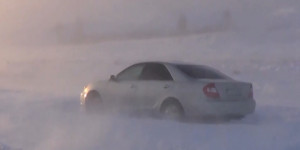 Более 80 водителей спасли из снежного плена в ВКО