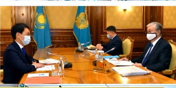 Глава государства принял Б.Мусина