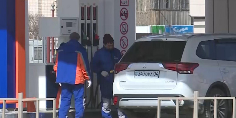 Бензин дорожает в Казахстане