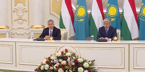 Президент Казахстана провел встречу с премьер-министром Венгрии