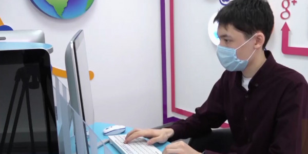 Школьник разработал  уникальное приложение по распознаванию казахского рукописного текста