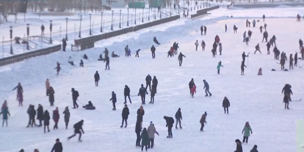 К Новому году в Нур-Султане откроются 30 горок и катков