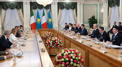 Қ. Тоқаев Италия Министрлер Кеңесінің төрағасымен кеңейтілген құрамда келіссөз жүргізді