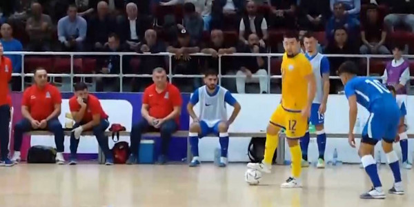 Сборная Казахстана по футзалу одержала четвертую победу подряд