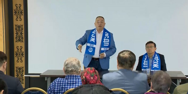 Нурлан Ауесбаев встретился с пайщиками